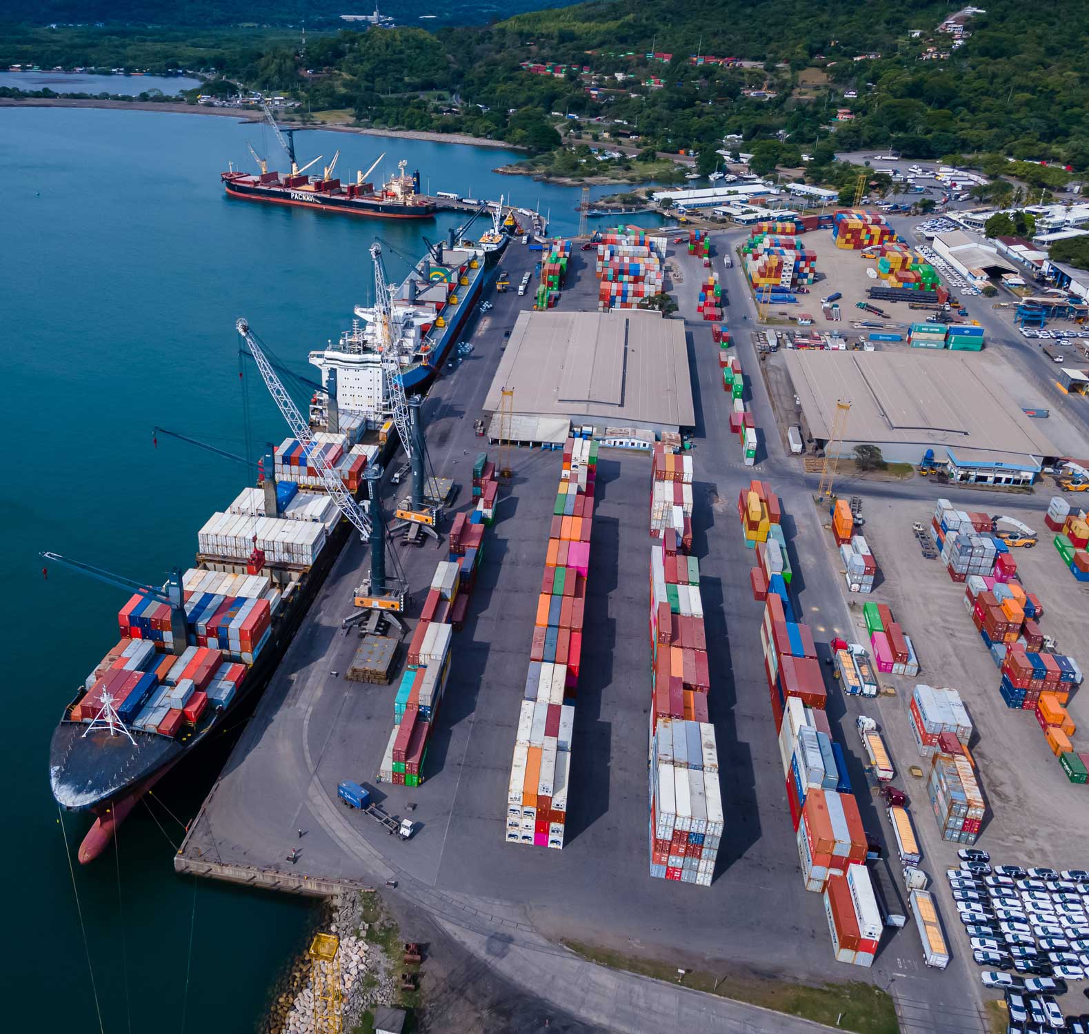 Container ship under gantry cranes