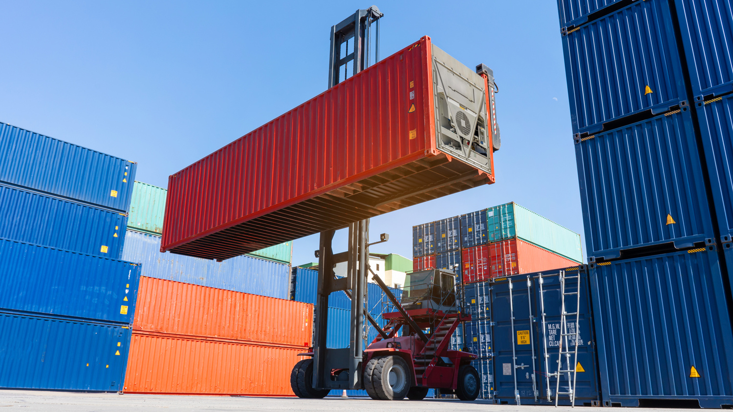 Bulk storage for utility-scale shipments
